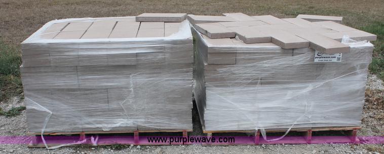 image for item E2071 (480) block pavers