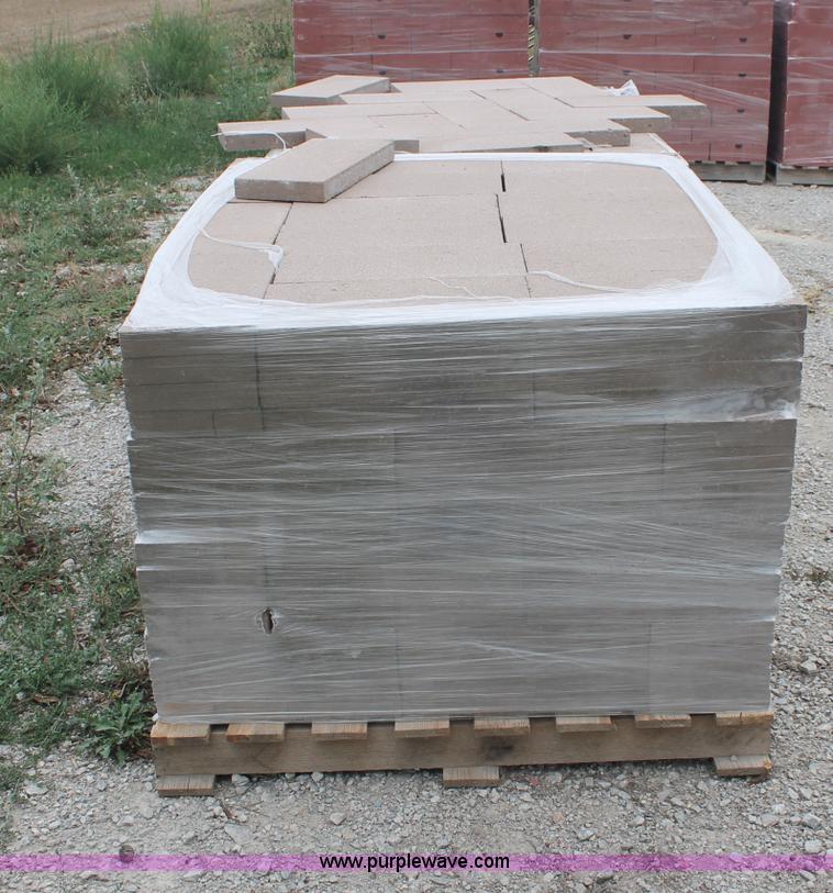 image for item E2071 (480) block pavers