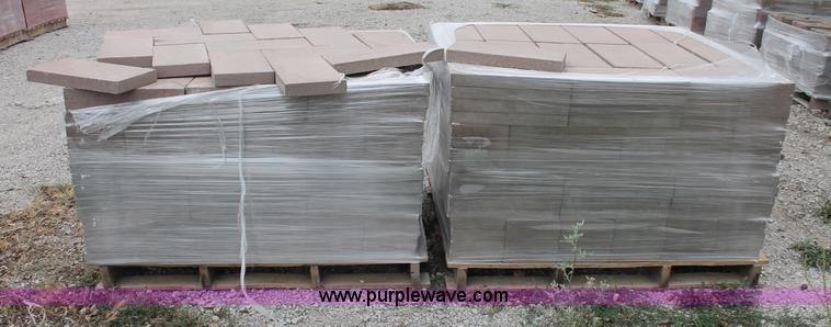 image for item E2071 (480) block pavers