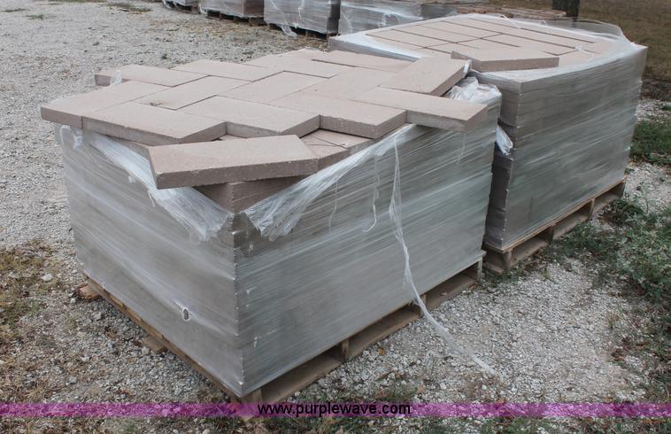 image for item E2071 (480) block pavers