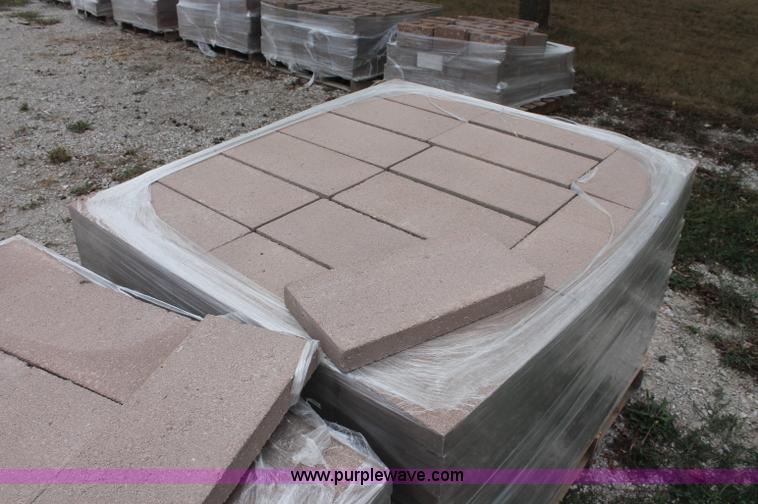 image for item E2071 (480) block pavers