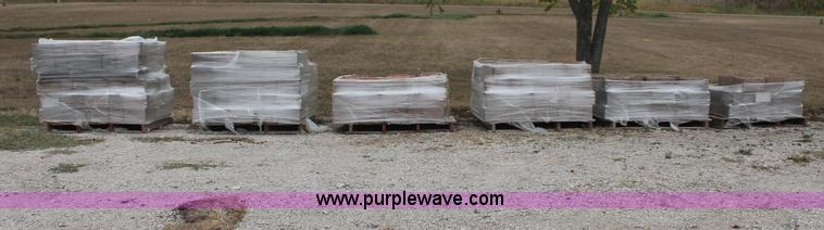 image for item E2072 (1076) pin-less retaining wall blocks