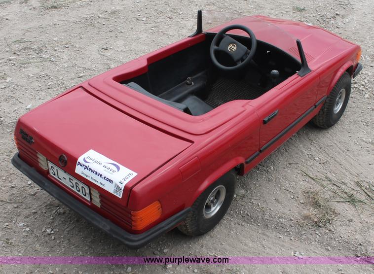 image for item E2076 Mercedes 560SL go-cart