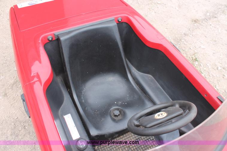 image for item E2076 Mercedes 560SL go-cart