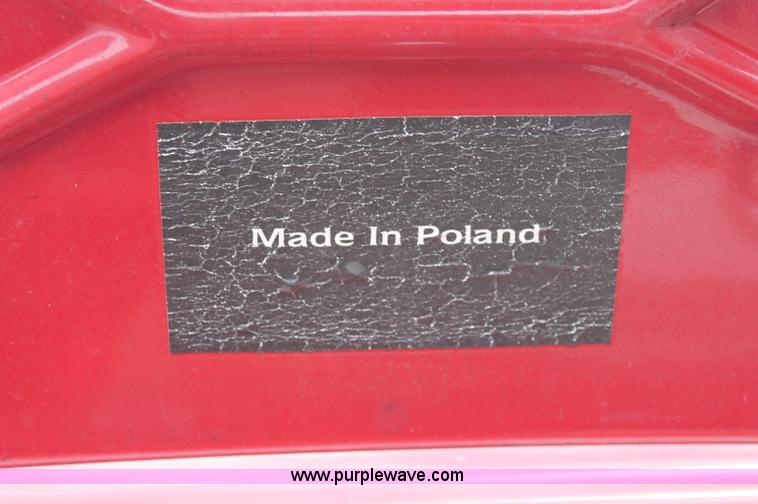 image for item E2076 Mercedes 560SL go-cart