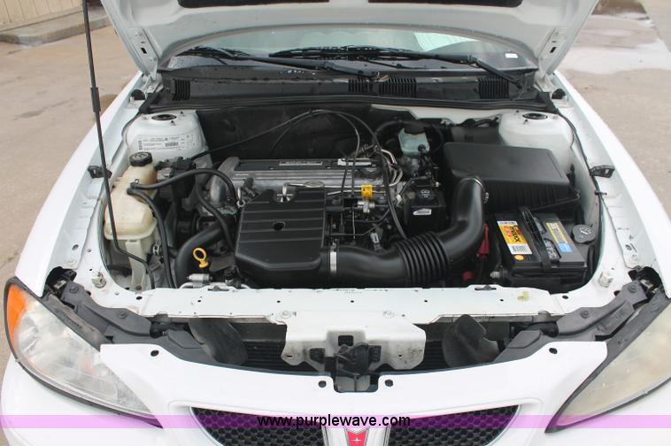 image for item E2077 2002 Pontiac Grand Am SE