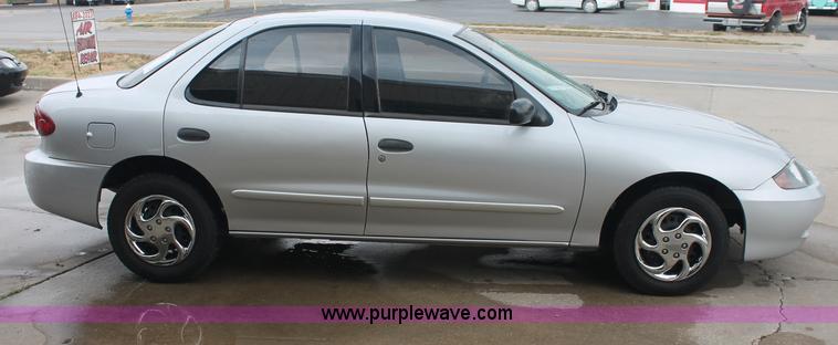 image for item E2078 2004 Chevrolet Cavalier