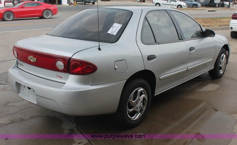 image for item E2078 2004 Chevrolet Cavalier