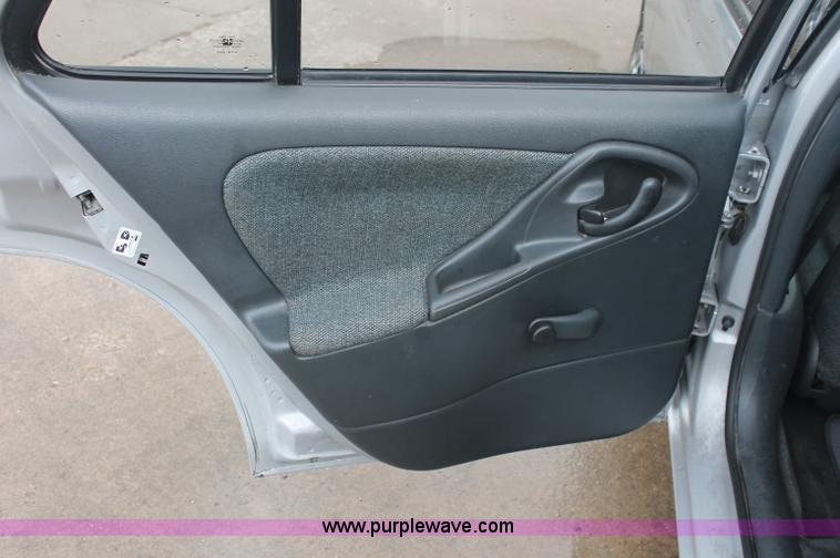 image for item E2078 2004 Chevrolet Cavalier