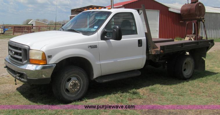 image for item F3009 1999 Ford F350 Super Duty pickup truck