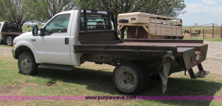 image for item F3009 1999 Ford F350 Super Duty pickup truck