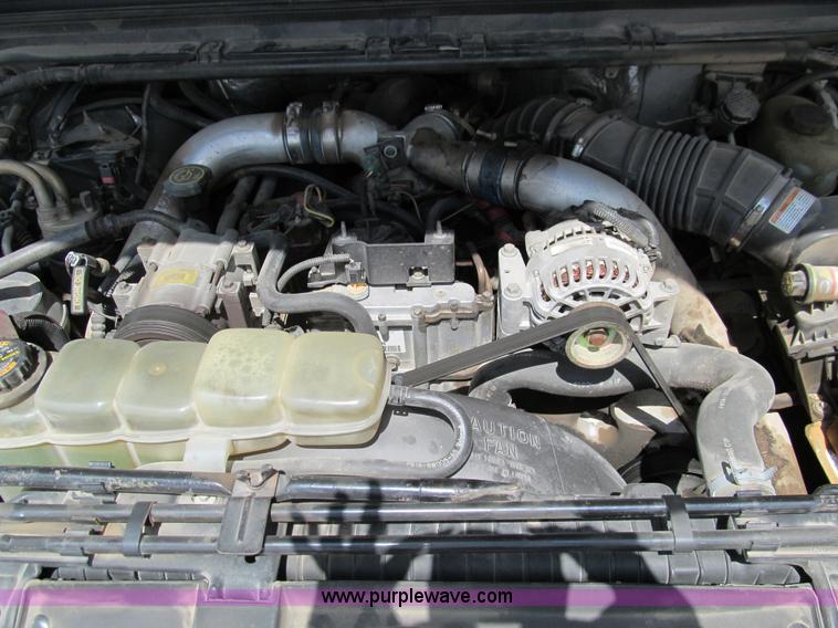 image for item F3009 1999 Ford F350 Super Duty pickup truck