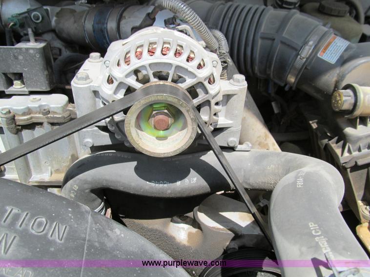 image for item F3009 1999 Ford F350 Super Duty pickup truck