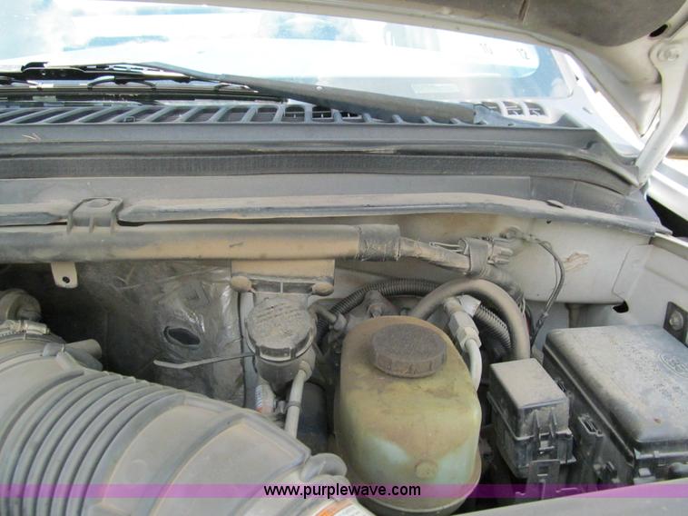 image for item F3009 1999 Ford F350 Super Duty pickup truck