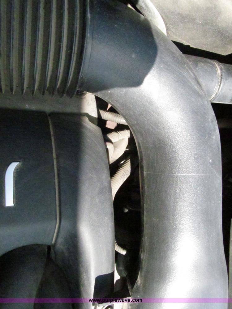 image for item F3013 1999 Jaguar XJ8 Vanden Plas