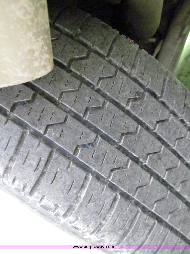 image for item F3013 1999 Jaguar XJ8 Vanden Plas