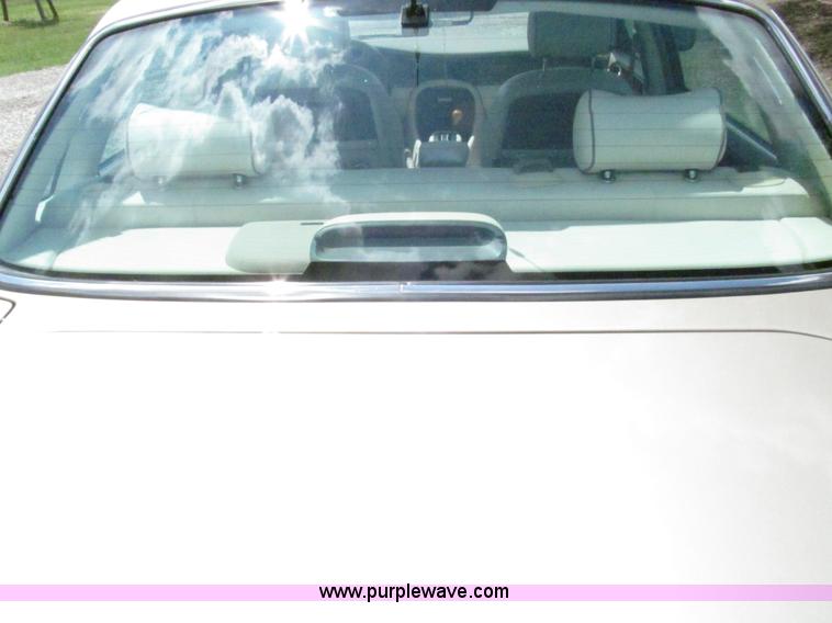 image for item F3013 1999 Jaguar XJ8 Vanden Plas