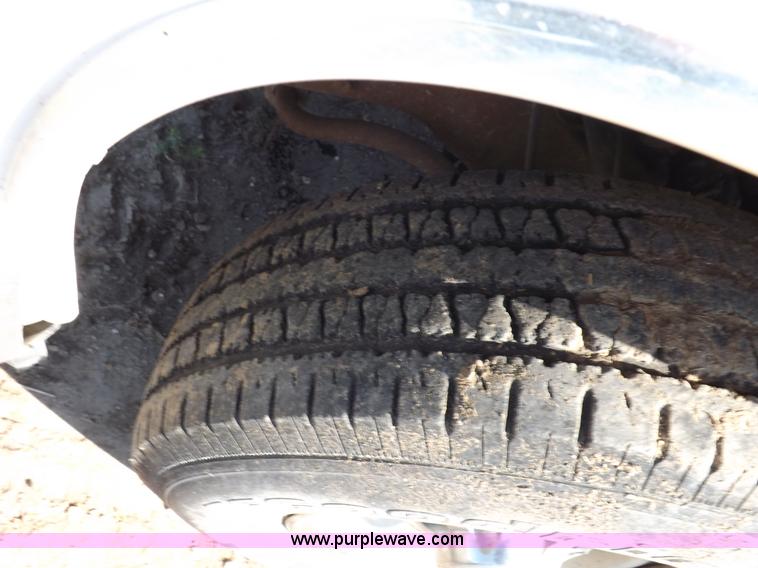 image for item F6005 1995 GMC C2500 Sierra SLE extended cab pickup truck