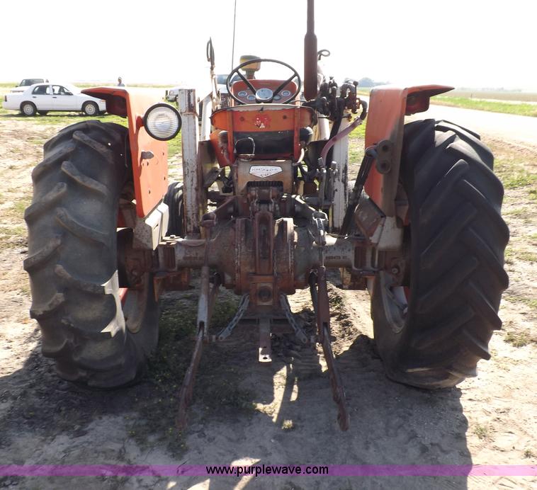 image for item F6009 1966 Massey Fergusen MF165 tractor