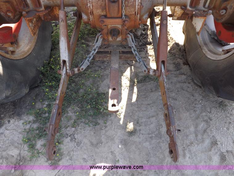 image for item F6009 1966 Massey Fergusen MF165 tractor