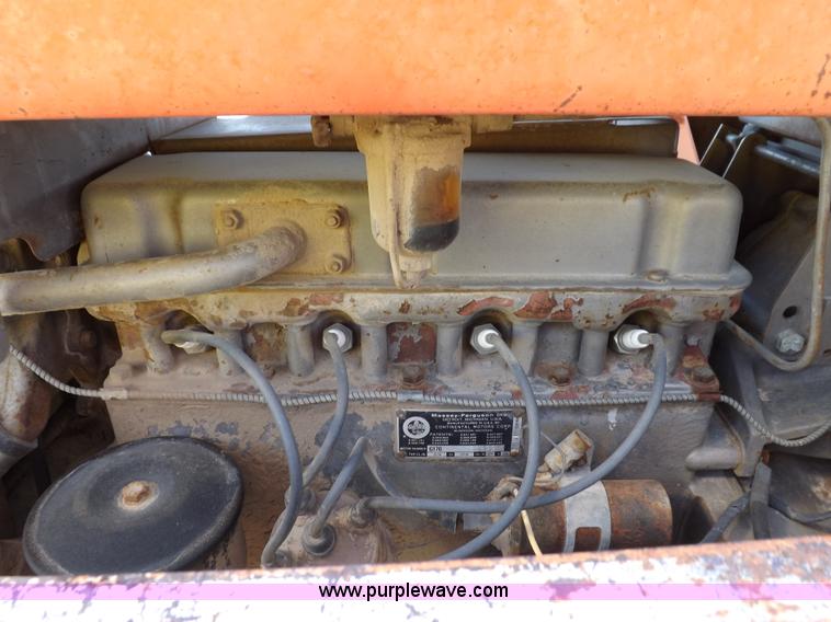 image for item F6009 1966 Massey Fergusen MF165 tractor