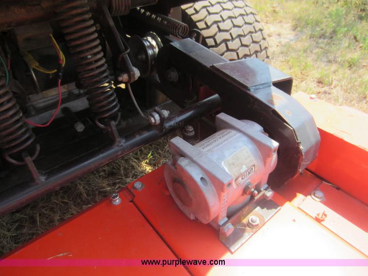 image for item H9774 Ingersoll 5818V lawn mower