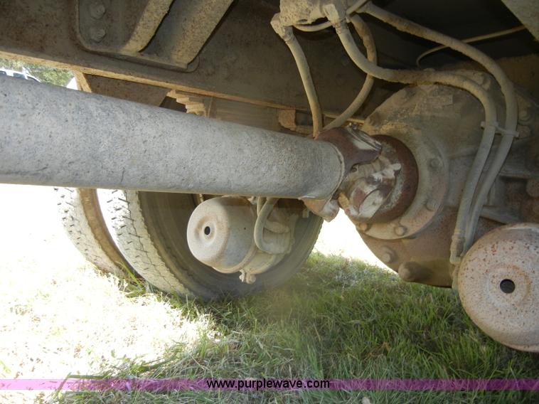 image for item H9775 1996 Cummins 8.3L diesel engine