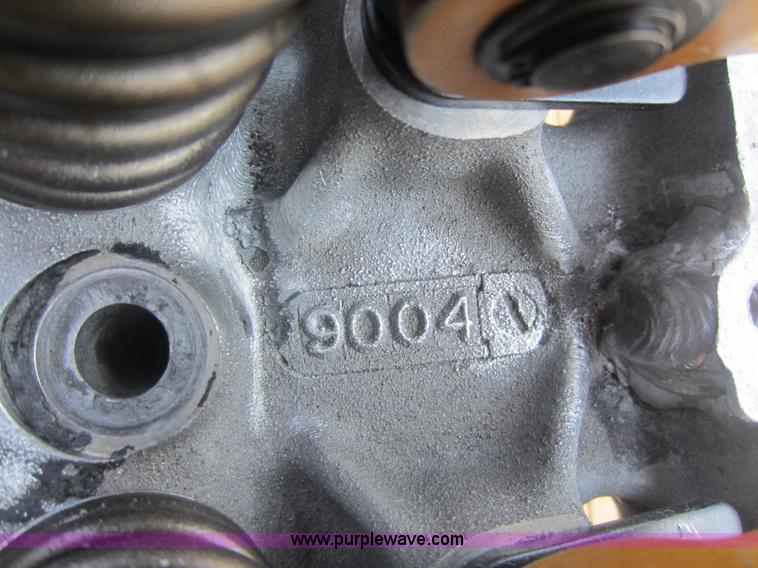 image for item H9776 Assorted engine parts