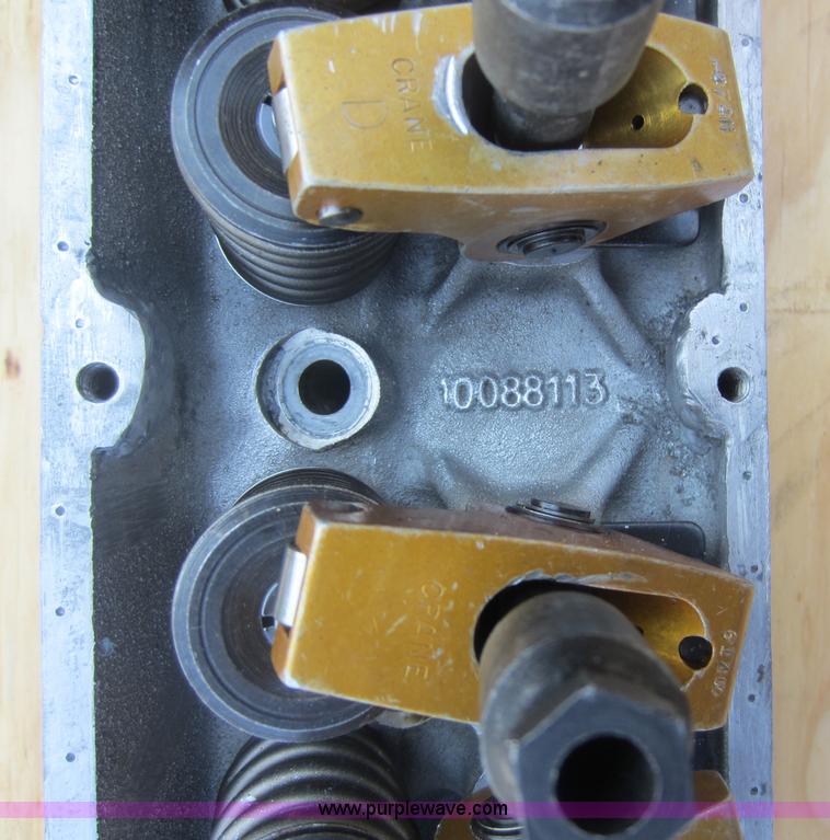 image for item H9776 Assorted engine parts