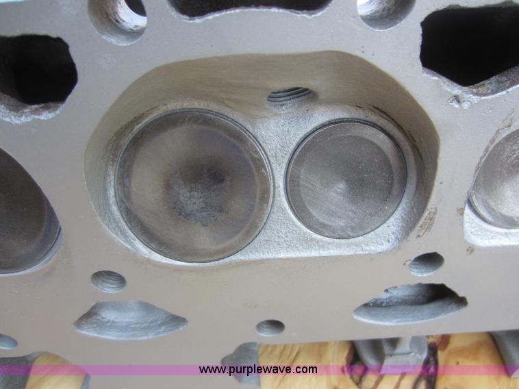 image for item H9776 Assorted engine parts