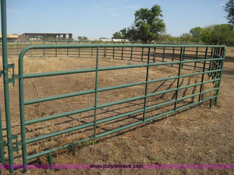 image for item R9643 Portable corral panels