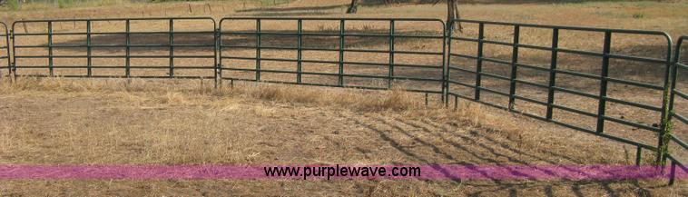 image for item R9643 Portable corral panels