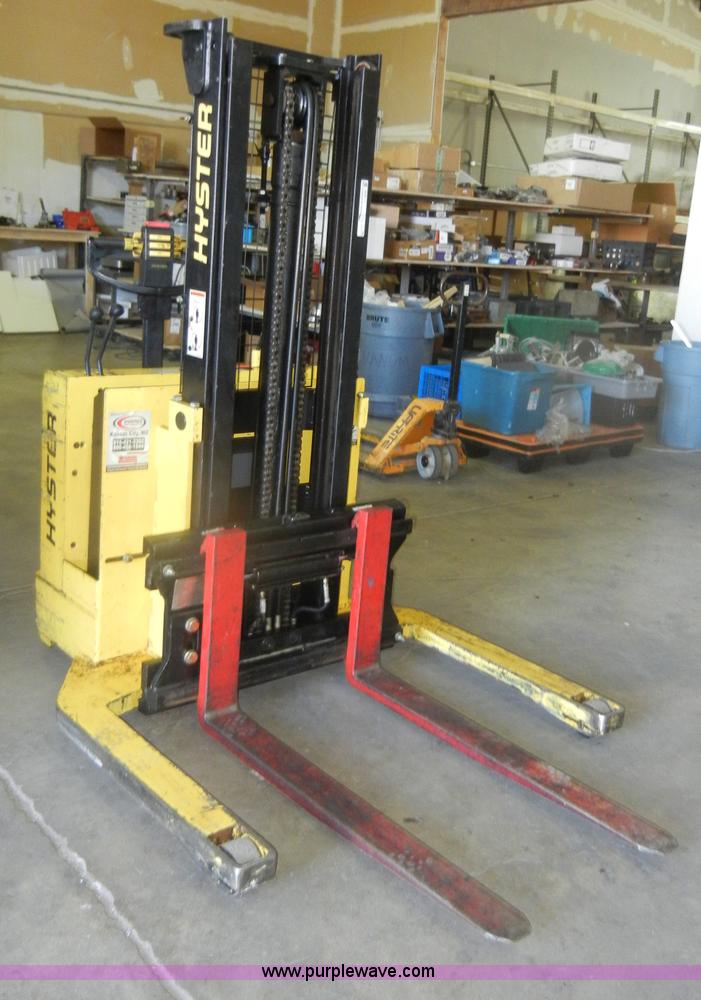 image for item U9249 Hyster W20XTA electric lift truck