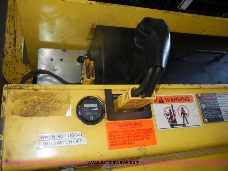 image for item U9249 Hyster W20XTA electric lift truck