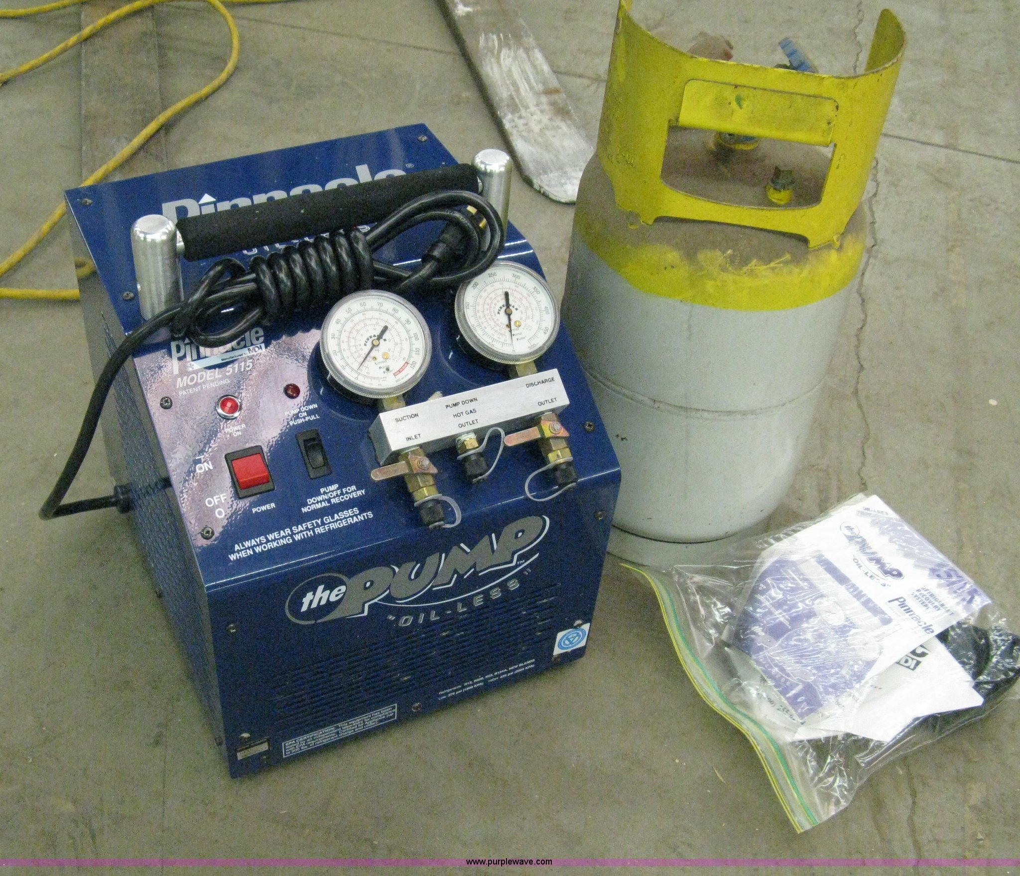 Pinnacle 5115 refrigerant recovery system in Wichita, KS Item R9657