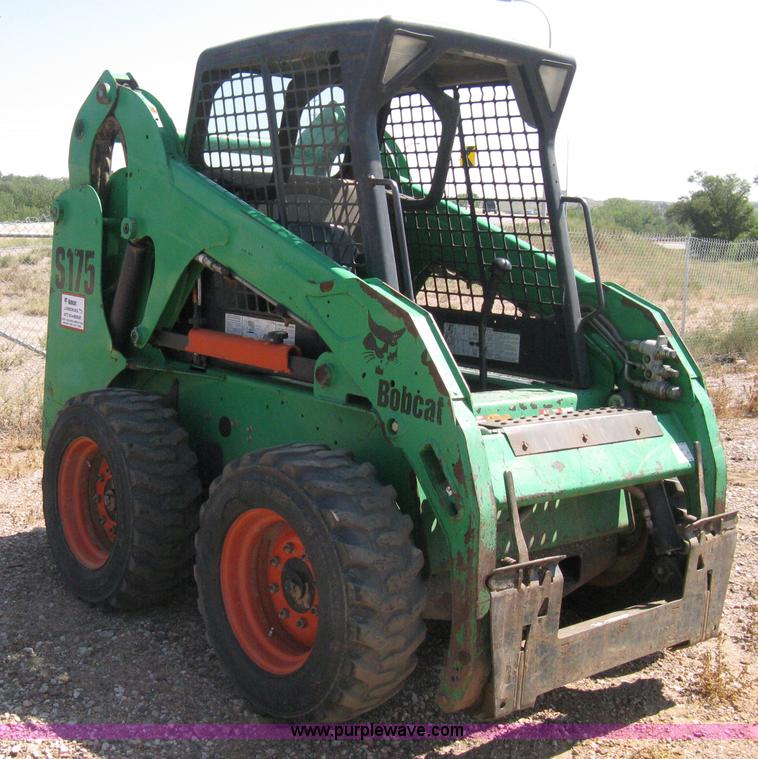 image for item B8068 2005 Bobcat S175 skid steer