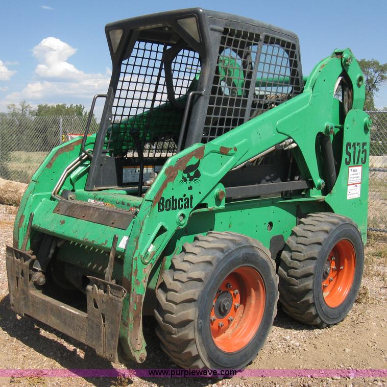 image for item B8068 2005 Bobcat S175 skid steer