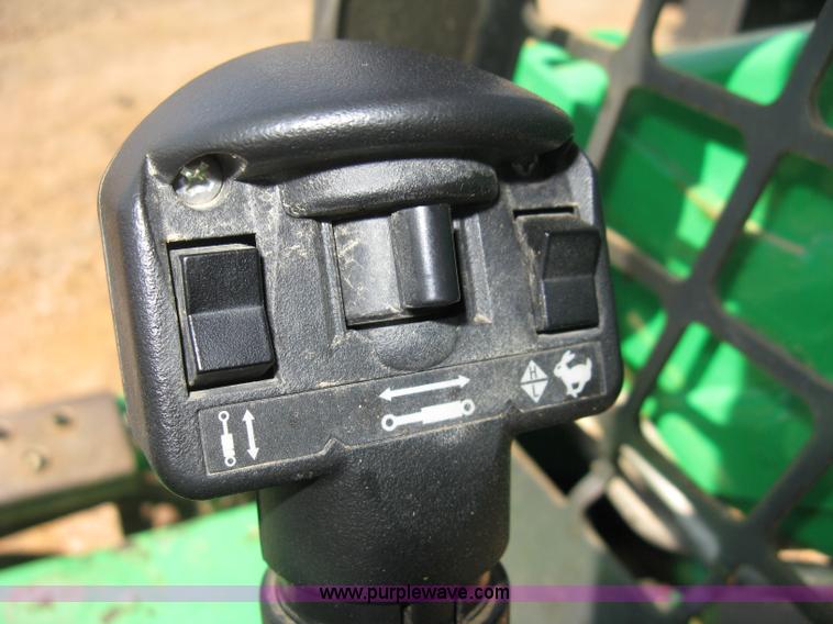 image for item B8068 2005 Bobcat S175 skid steer