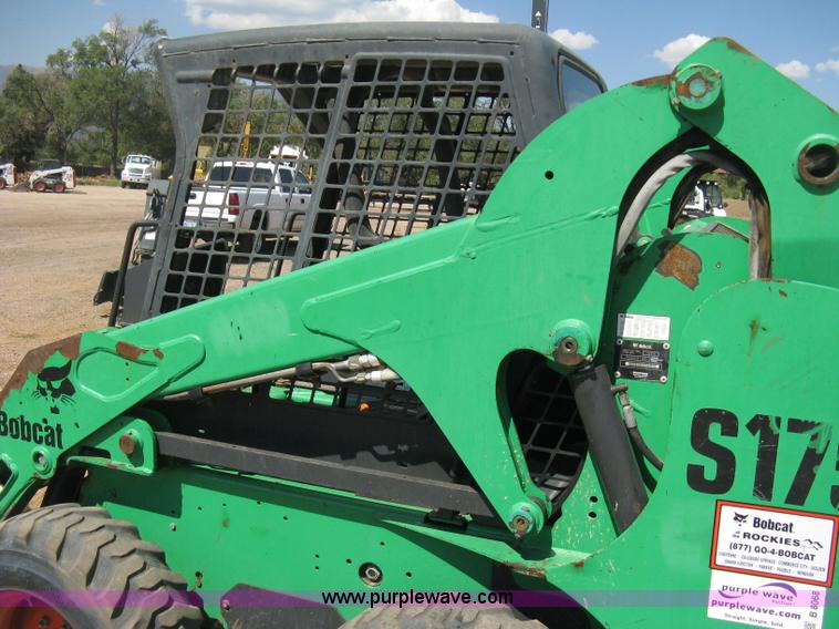image for item B8068 2005 Bobcat S175 skid steer