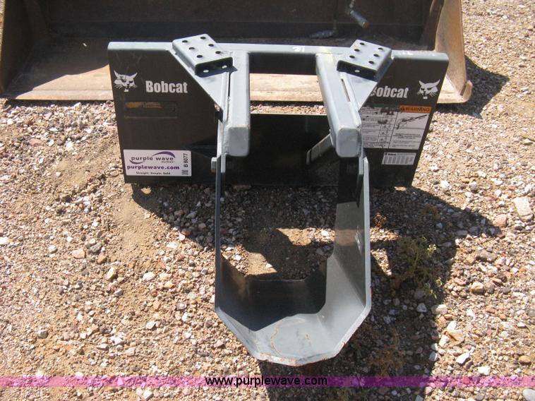 image for item B8077 2006 Bobcat 12S digger attachment
