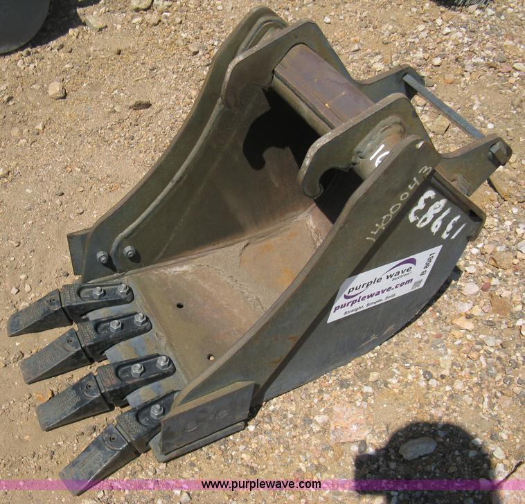 image for item B8081 Bobcat 16" toothed excavator bucket
