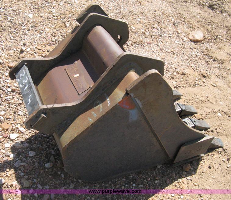 image for item B8081 Bobcat 16" toothed excavator bucket