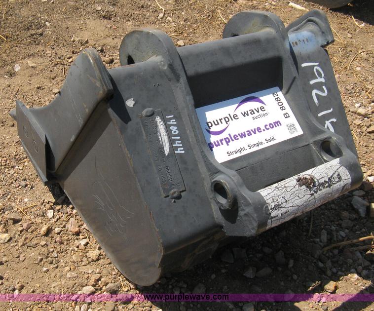 image for item B8082 Bobcat 20" toothed excavator bucket