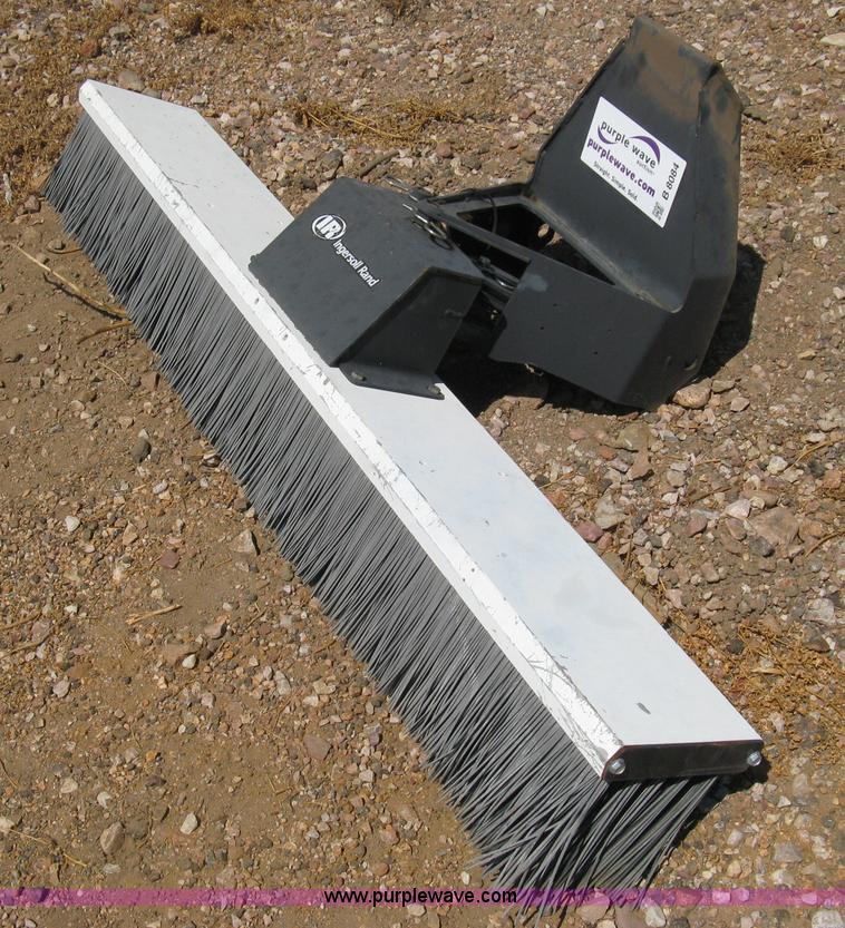 image for item B8084 2006 Ingersoll Rand Whisk Broom 60 club car attachment