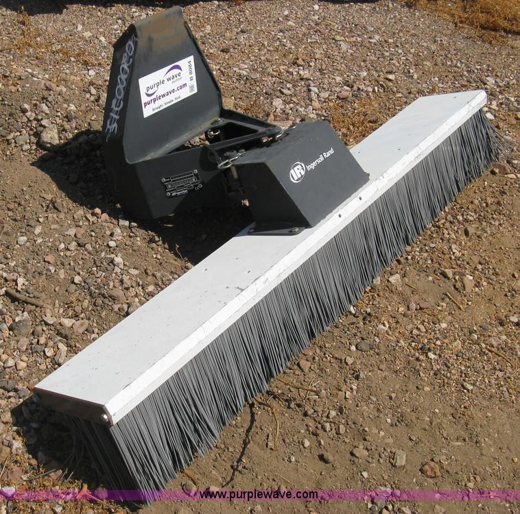 image for item B8084 2006 Ingersoll Rand Whisk Broom 60 club car attachment