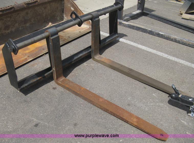 image for item B8085 Pallet fork skid steer attachment