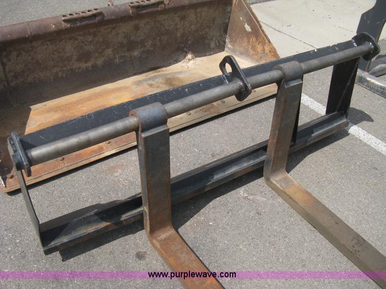 image for item B8085 Pallet fork skid steer attachment