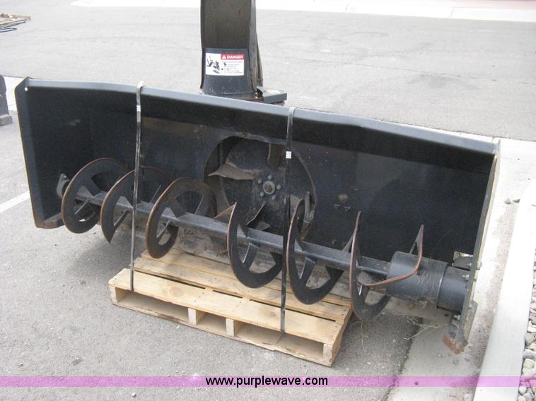 image for item B8086 2005 Bobcat SBX240 skid steer snow blower