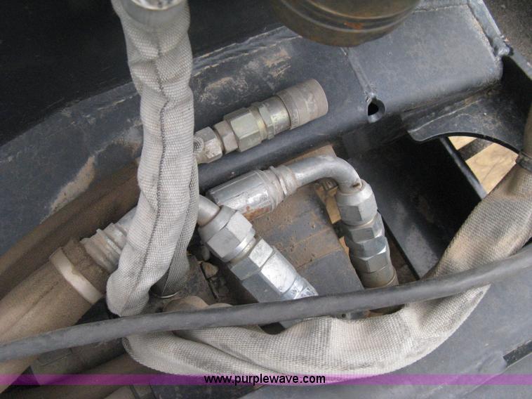 image for item B8086 2005 Bobcat SBX240 skid steer snow blower