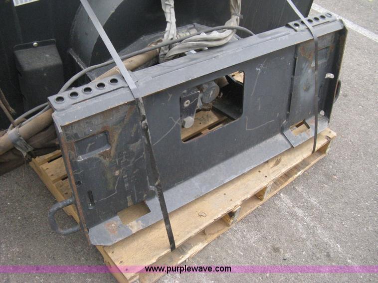 image for item B8086 2005 Bobcat SBX240 skid steer snow blower